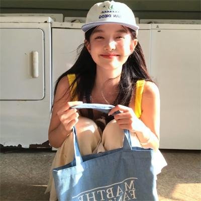 梦女孩海报